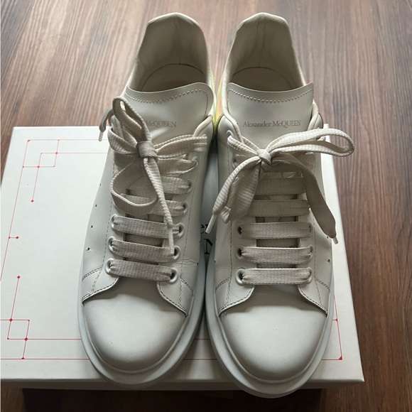 Alexander Mcqueen Oversized Platform Sneakers Leather Wht Iridescent Womens Sz11 - Picture 6 of 15